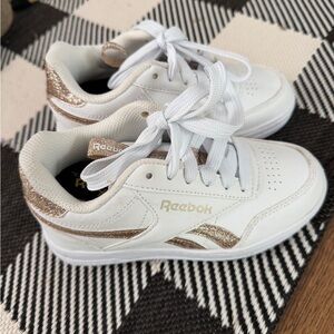 Reebok Kids Sneakers in White and Gold